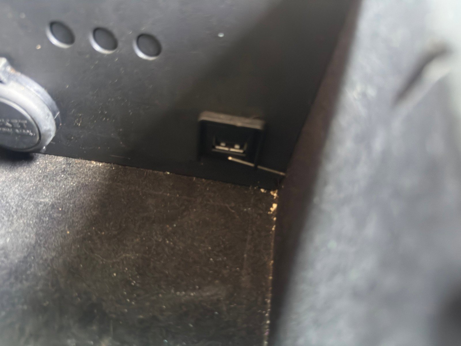 Used 2011 INFINITI G37 Journey w/ Premium Pkg image 32