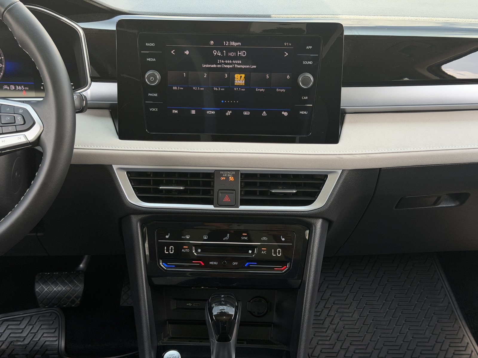New 2026 Volkswagen Taos SE FWD image 16