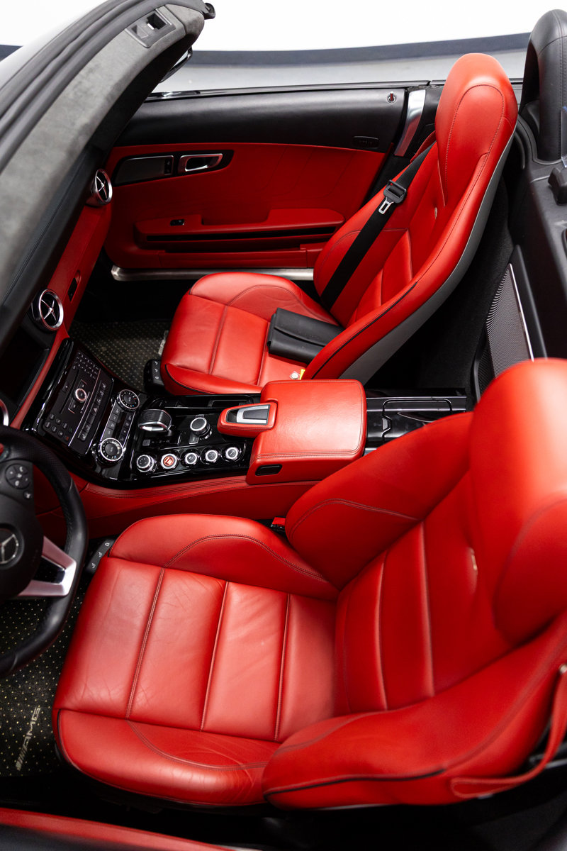 Used 2012 Mercedes-Benz SLS AMG Roadster image 23