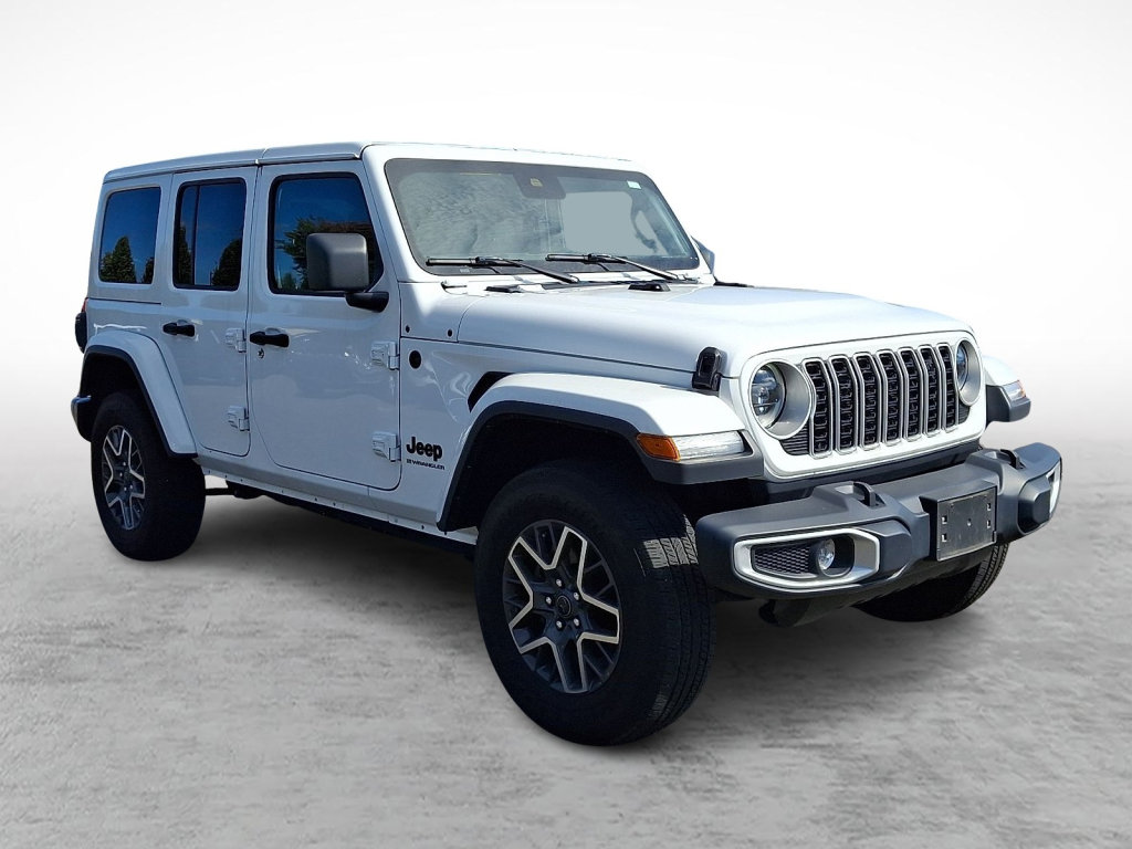Used 2025 Jeep Wrangler Unlimited Sahara AWD/4WD image 7