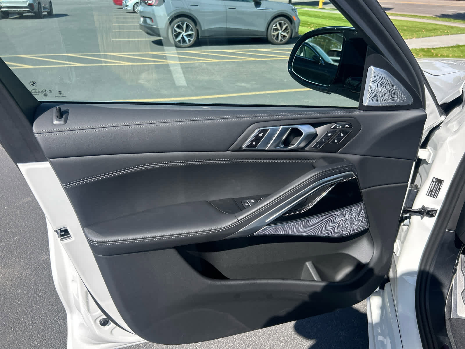 New 2026 BMW X6 M Competition w/ Executive Package image 23