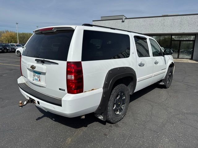 Used 2008 Chevrolet Suburban LT w/ LT Preferred Equipment Group AWD/4WD image 9