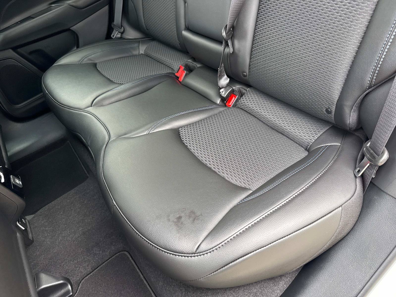 New 2026 Jeep Compass Latitude AWD/4WD image 12