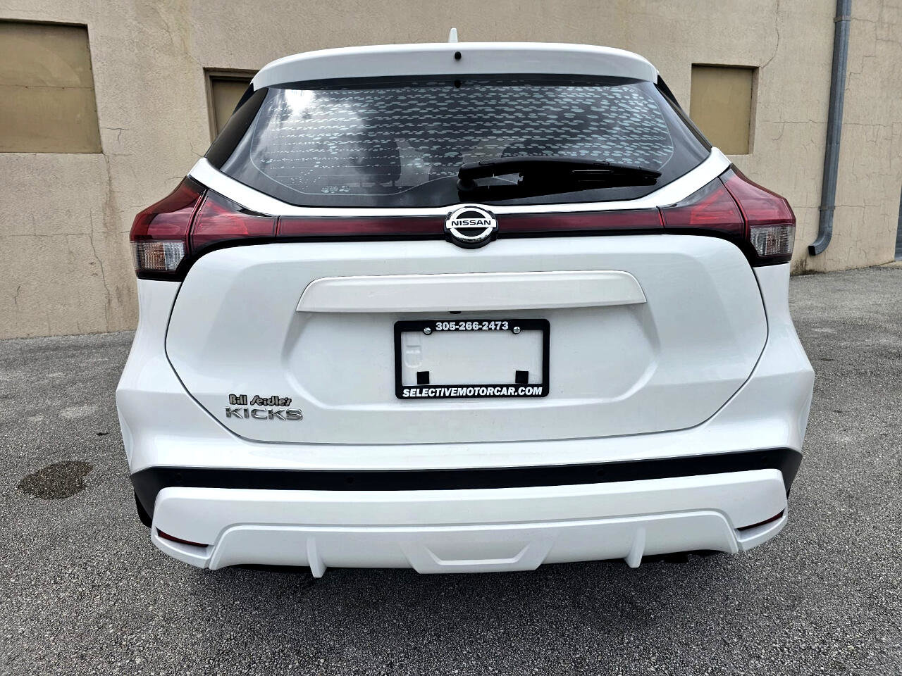 Used 2021 Nissan Kicks S image 14