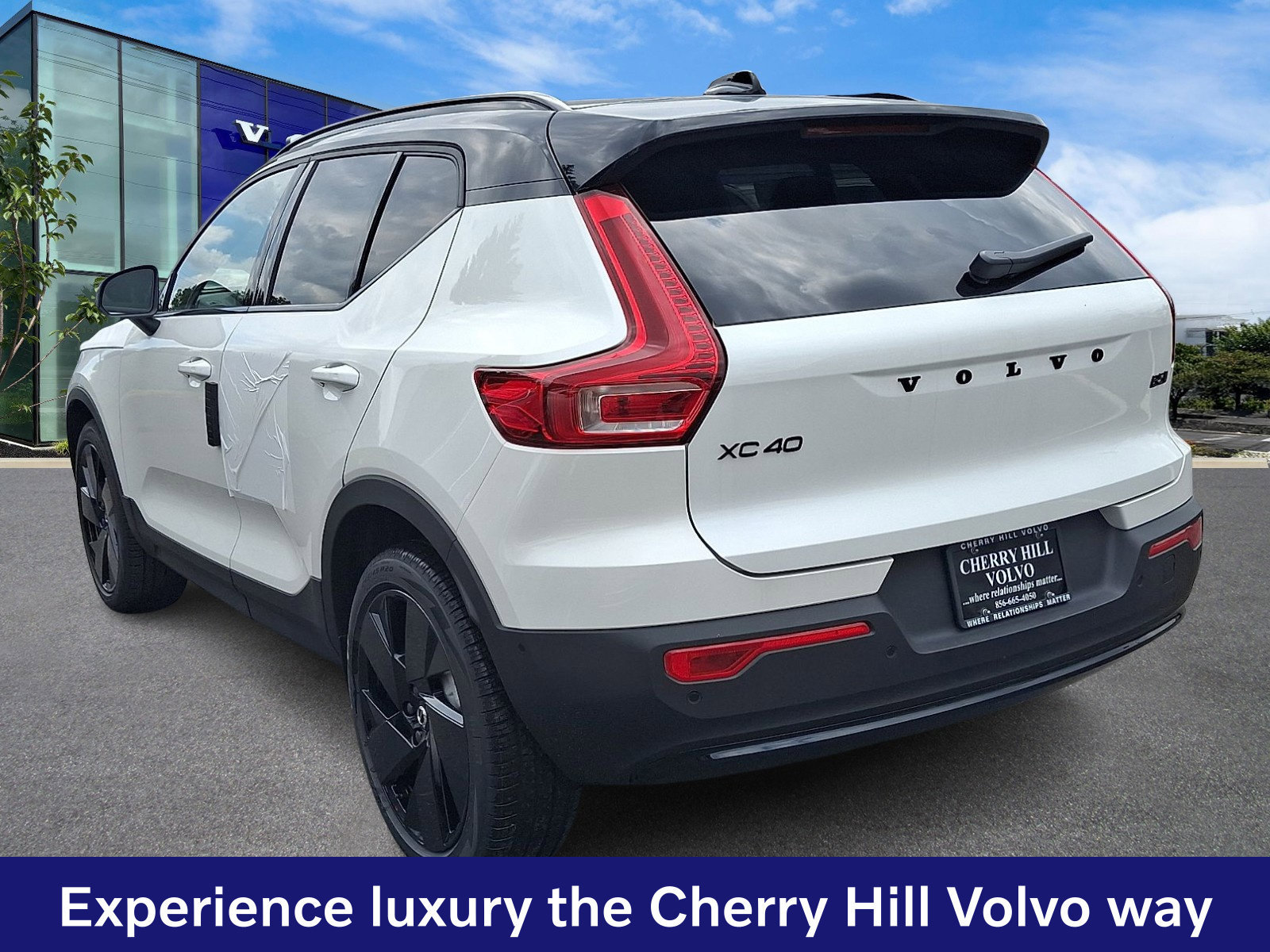 New 2026 Volvo XC40 B5 Ultra w/ Protection Package Premier AWD/4WD image 3