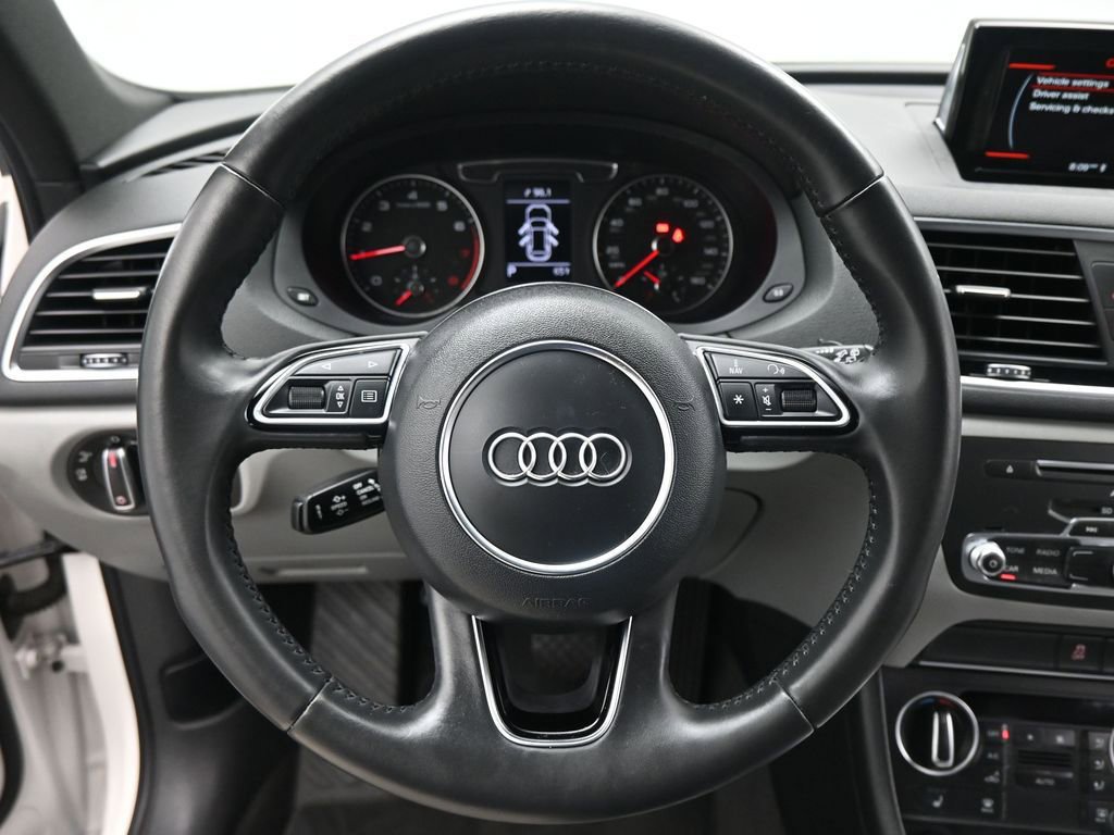 Used 2018 Audi Q3 2.0T Premium w/ Convenience Package FWD image 12