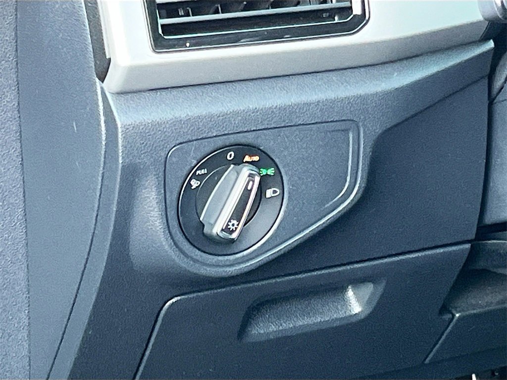 Used 2023 Volkswagen Atlas SE w/ Panoramic Sunroof Package image 10