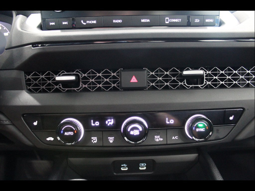Certified 2025 Honda Accord SE image 29
