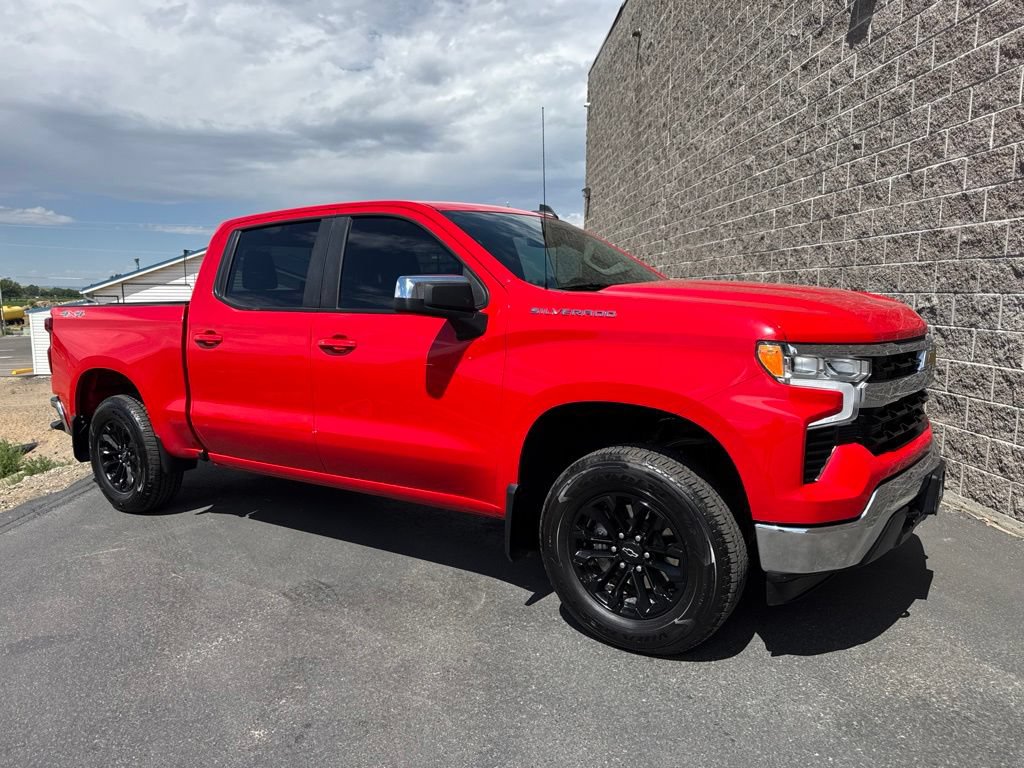 Used 2023 Chevrolet Silverado 1500 LT AWD/4WD image 1
