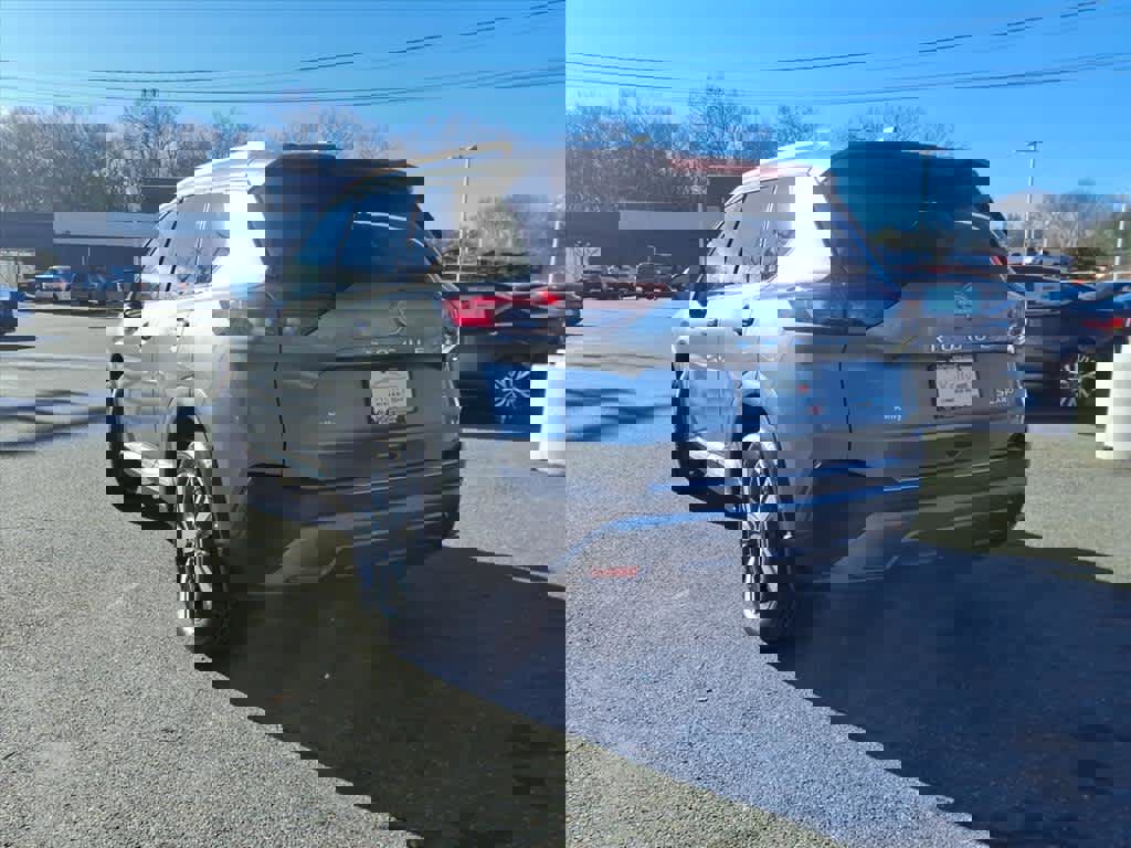 Certified 2023 Nissan Rogue SL w/ SL Premium Package image 7