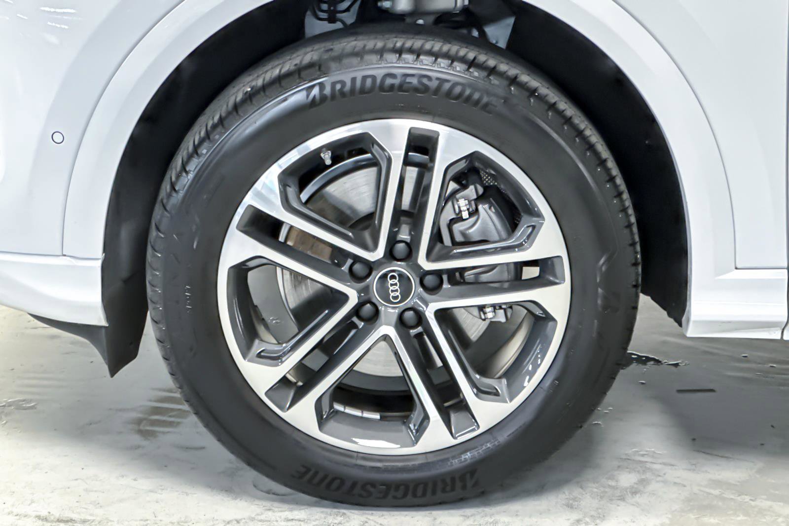 Used 2025 Audi Q5 Premium w/ 19" Wheel Package image 25