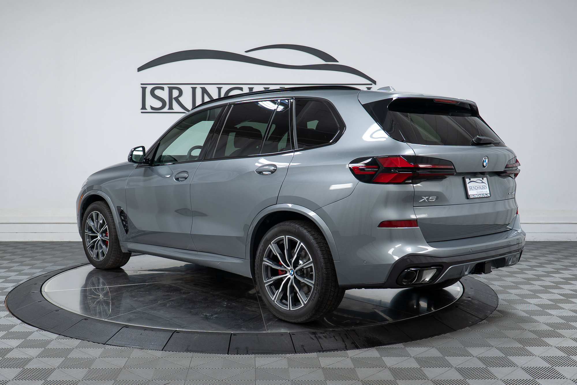 New 2026 BMW X5 xDrive40i w/ M Sport Package AWD/4WD image 7