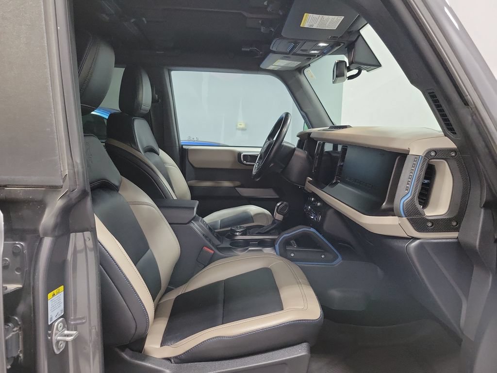 Used 2023 Ford Bronco Wildtrak AWD/4WD image 19