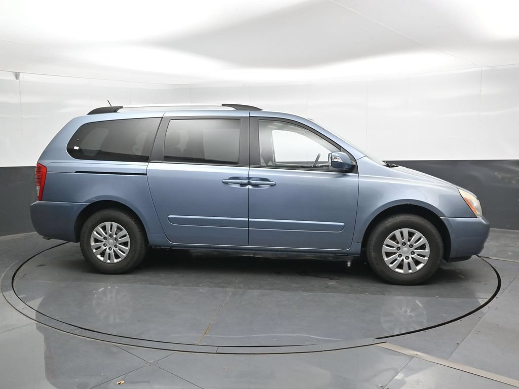 Used 2012 Kia Sedona LX FWD image 3