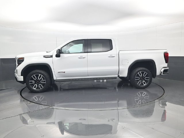 Used 2023 GMC Sierra 1500 AT4 w/ AT4 Premium Package AWD/4WD image 8