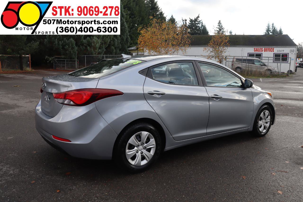 Used 2016 Hyundai Elantra SE image 8