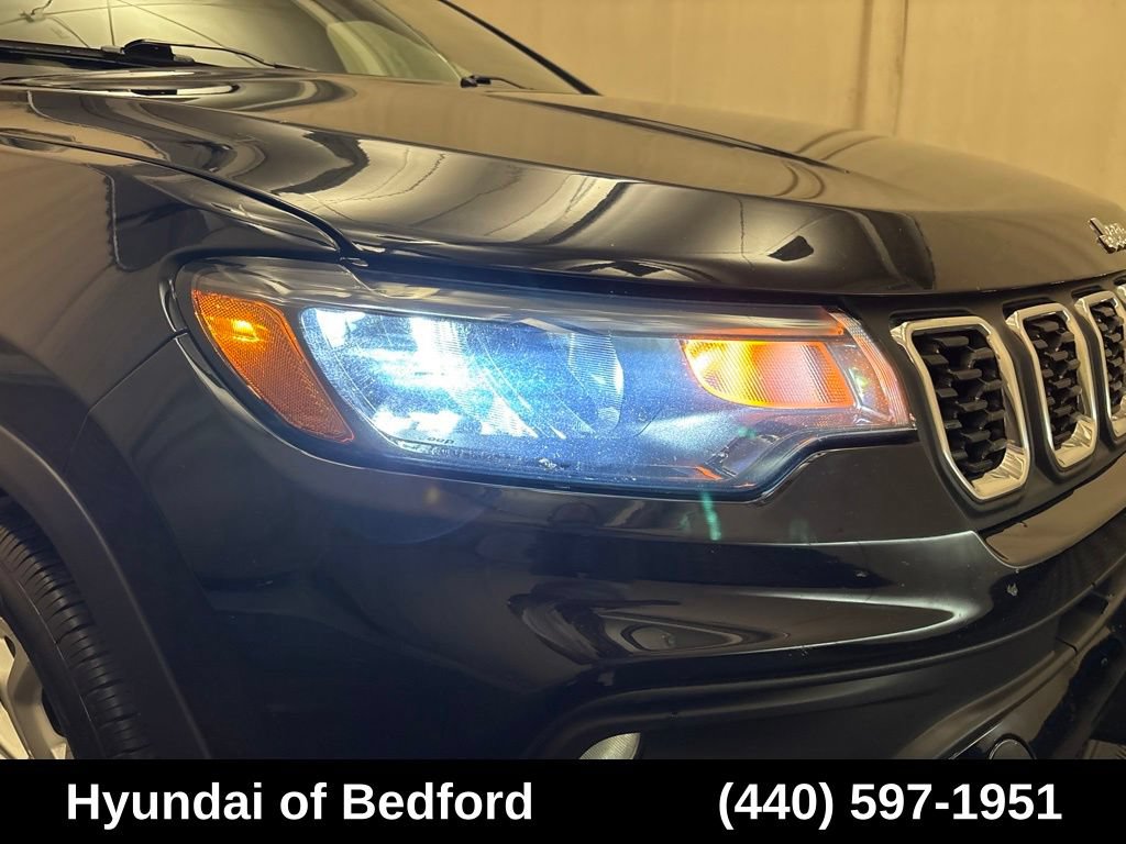 Used 2024 Jeep Compass Latitude AWD/4WD image 10