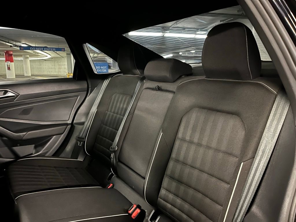 Used 2023 Volkswagen Jetta Sport image 19