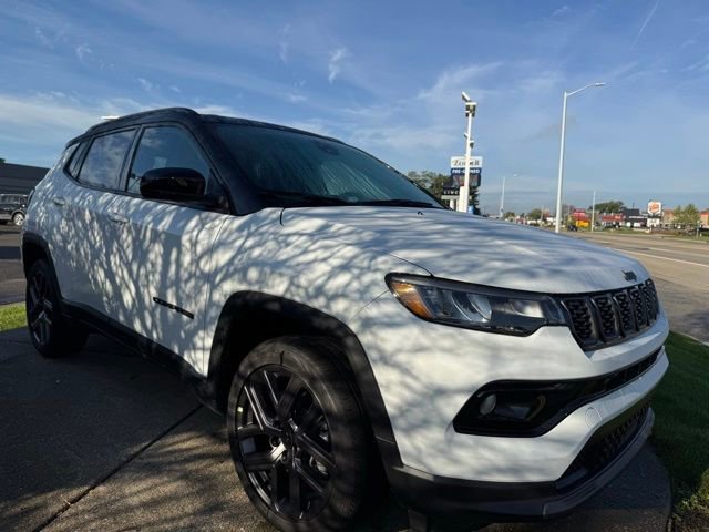 New 2026 Jeep Compass Limited image 3