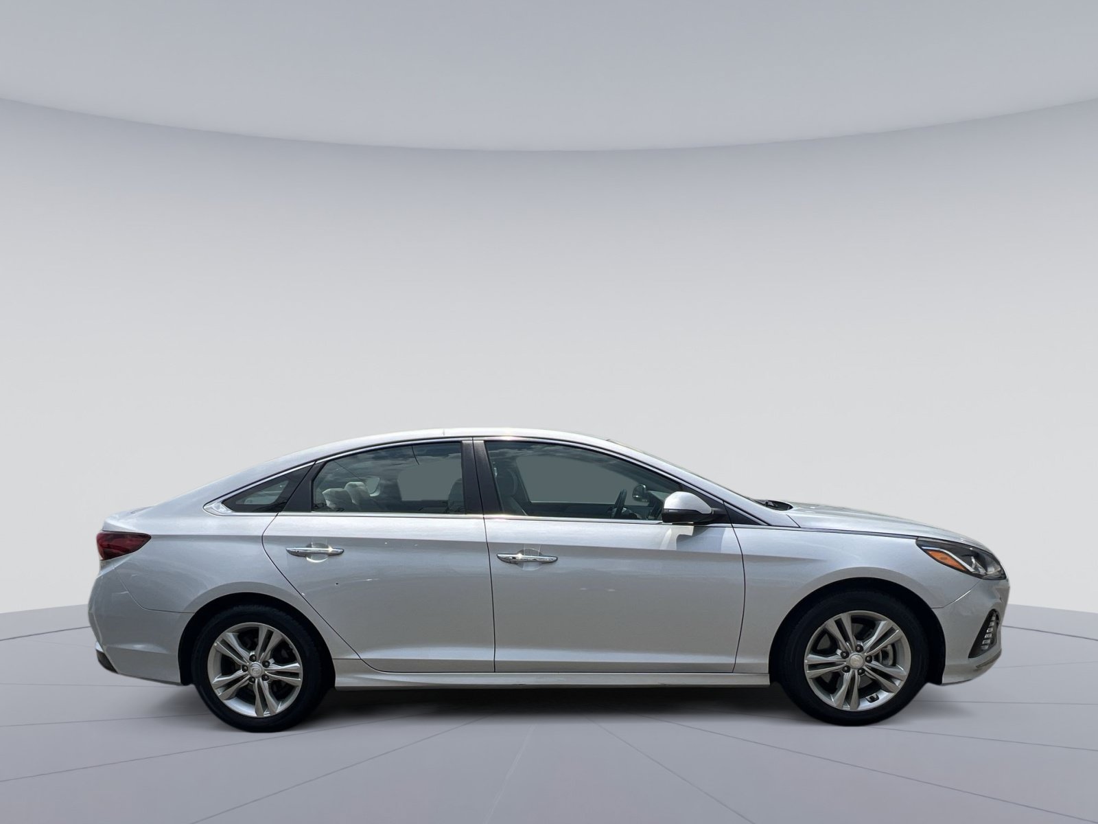 Used 2019 Hyundai Sonata SEL w/ Tech Package 02 FWD image 10