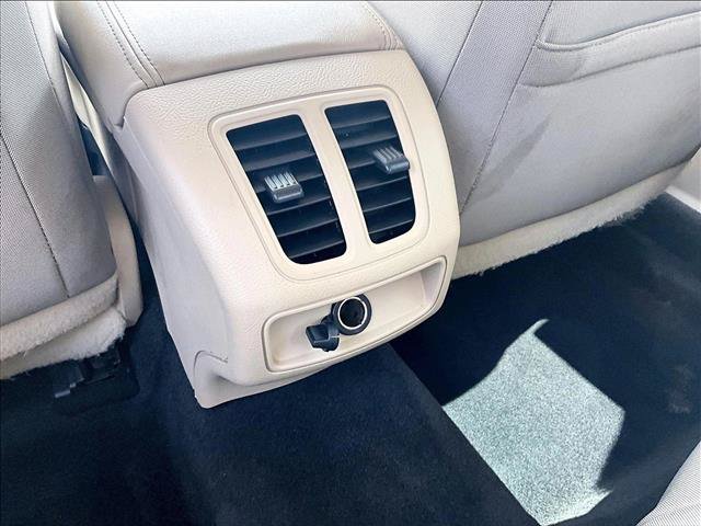 Used 2015 Ford Taurus SE FWD image 22