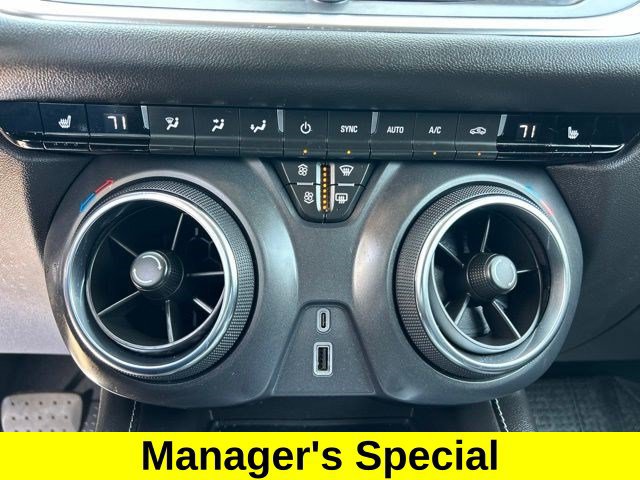 Used 2024 Chevrolet Blazer LT w/ Convenience Package FWD image 31