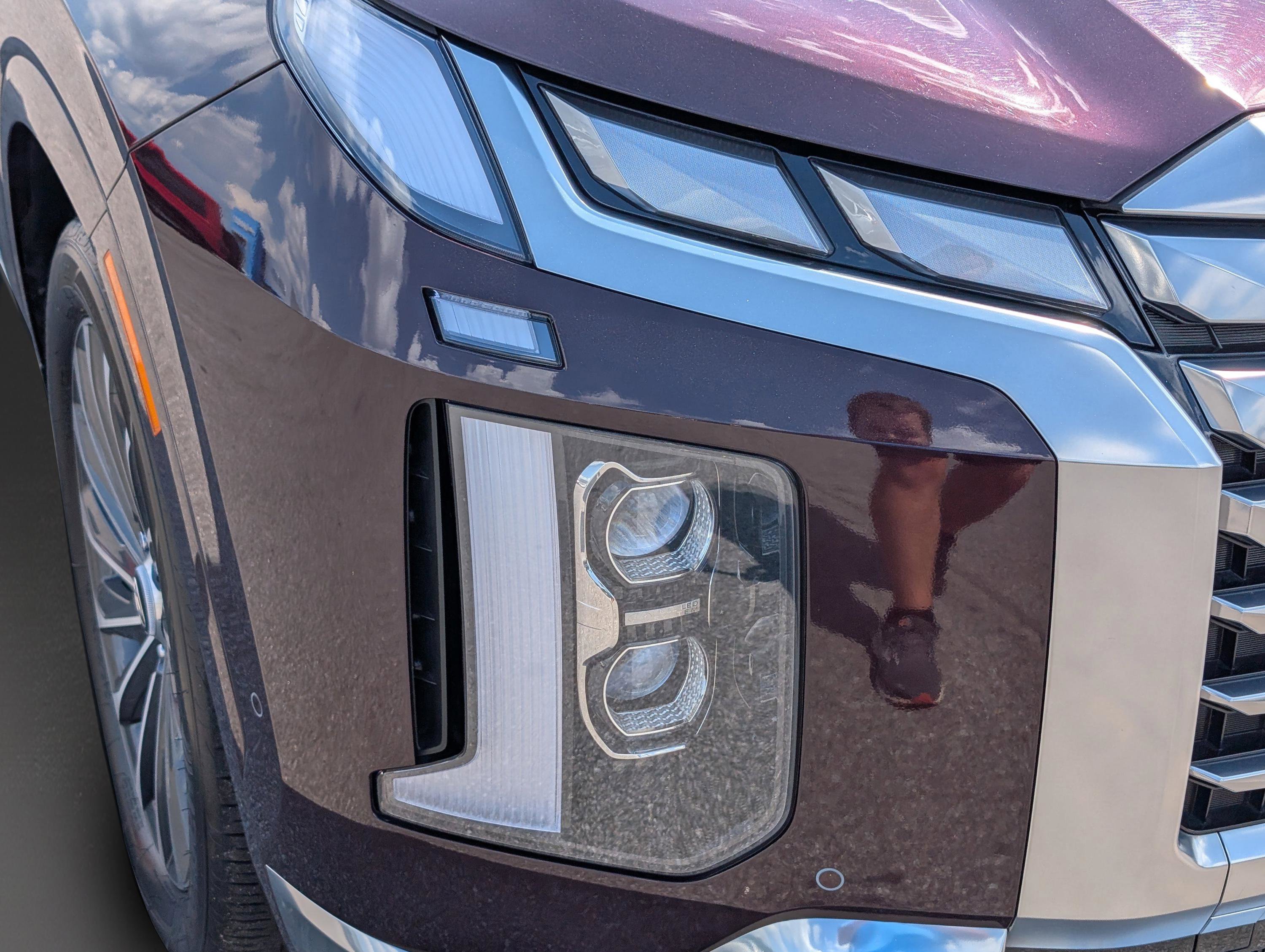 Used 2023 Hyundai Palisade Calligraphy image 4