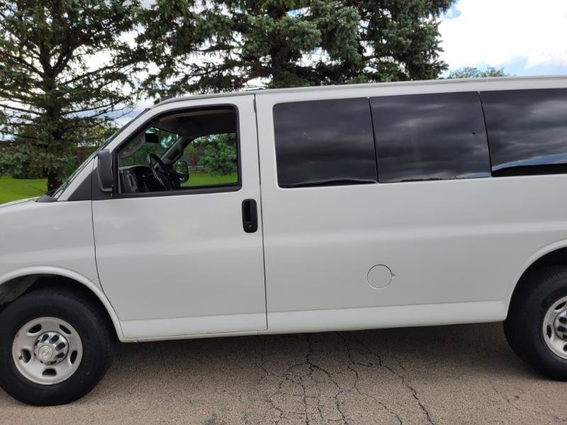 Used 2017 Chevrolet Express 2500 LS RWD image 18