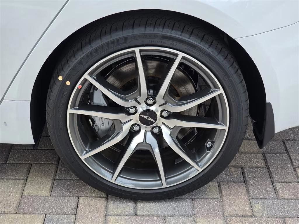 New 2026 Genesis G70 2.5T AWD/4WD image 5