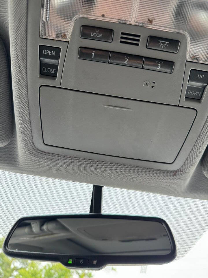 Used 2015 Toyota Highlander XLE image 42