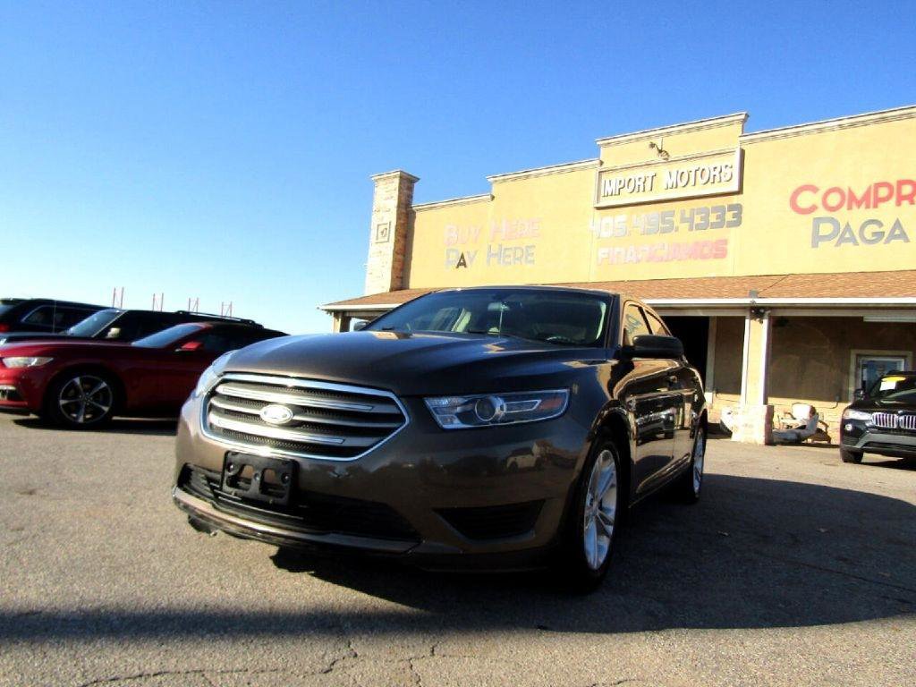 Used 2016 Ford Taurus SE FWD image 3