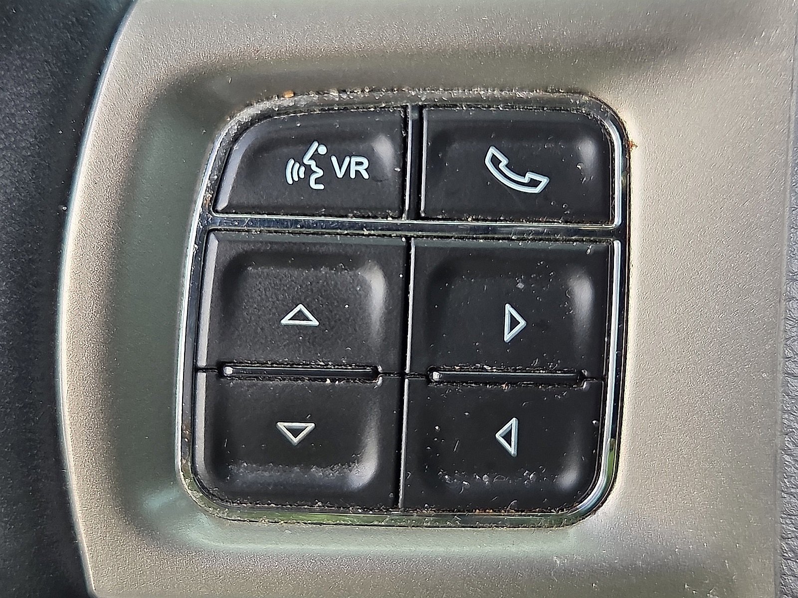 Used 2017 RAM 1500 Laramie w/ Convenience Group image 18