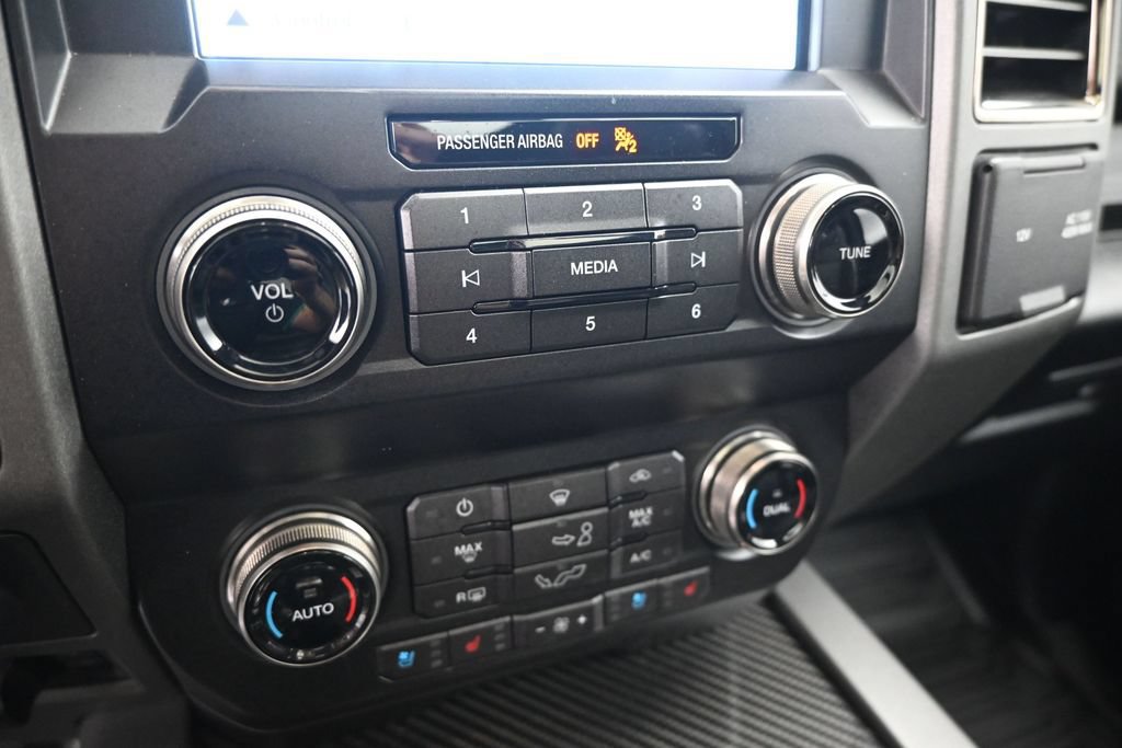 Used 2019 Ford F150 Raptor w/ Equipment Group 802A Luxury AWD/4WD image 24