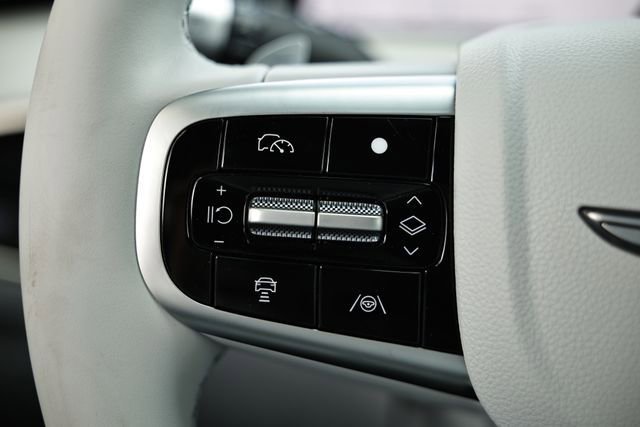 New 2026 Genesis GV70 2.5T Advanced AWD/4WD image 35