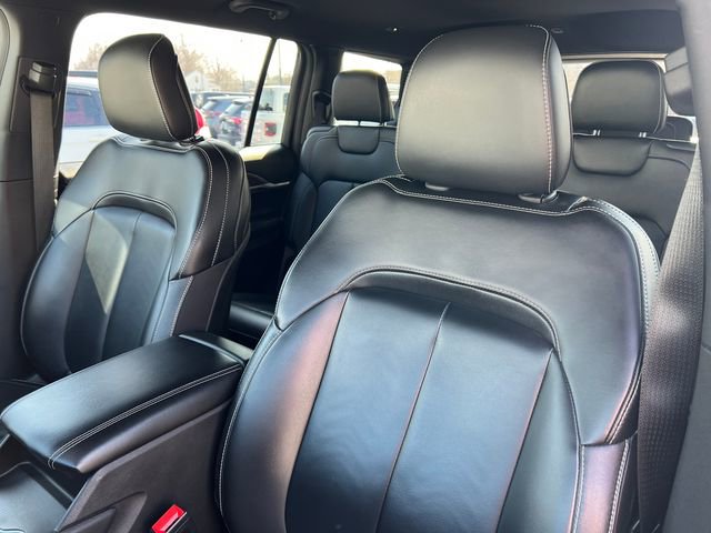 Used 2024 Jeep Grand Cherokee L Limited w/ Black Appearance Package image 16