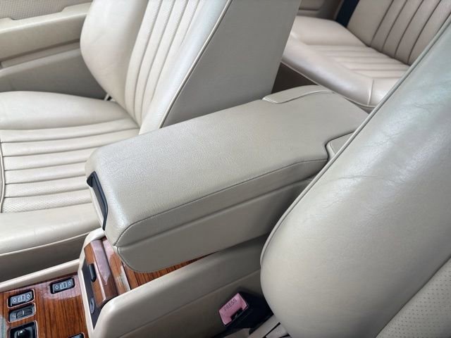 Used 1989 Mercedes-Benz 300 CE Coupe image 51