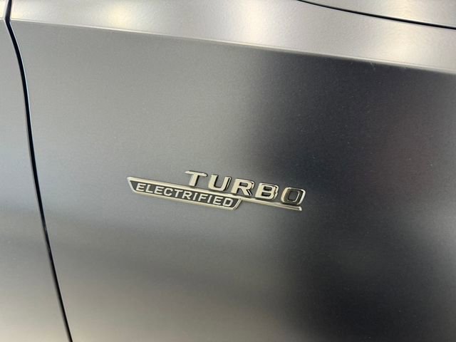 Used 2025 Mercedes-Benz C 43 AMG 4MATIC Sedan image 38