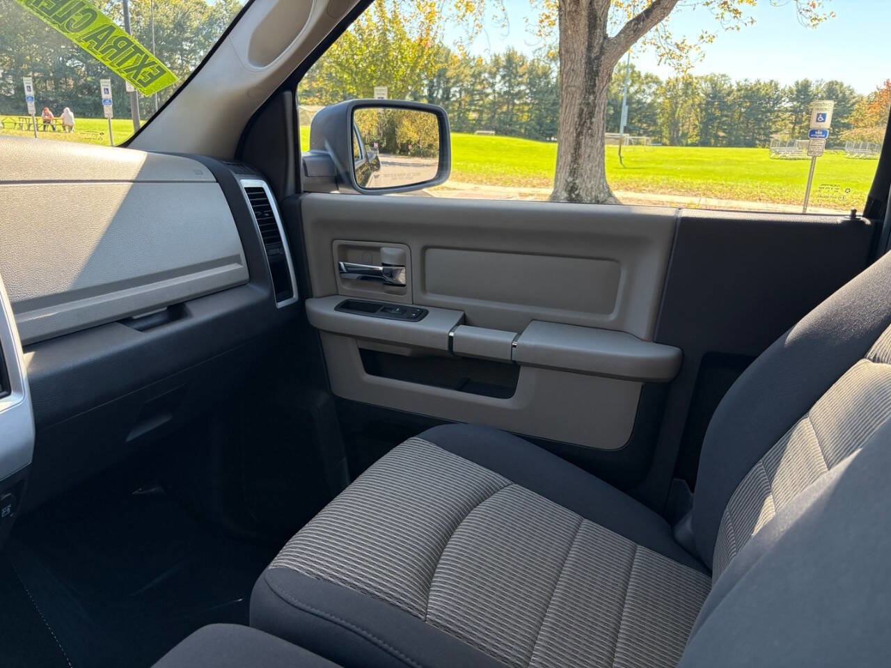 Used 2009 Dodge Ram 1500 Truck SLT image 20