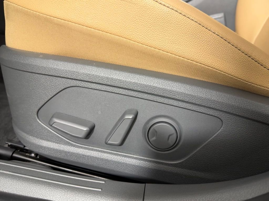 Used 2024 Hyundai Sonata Limited FWD image 25