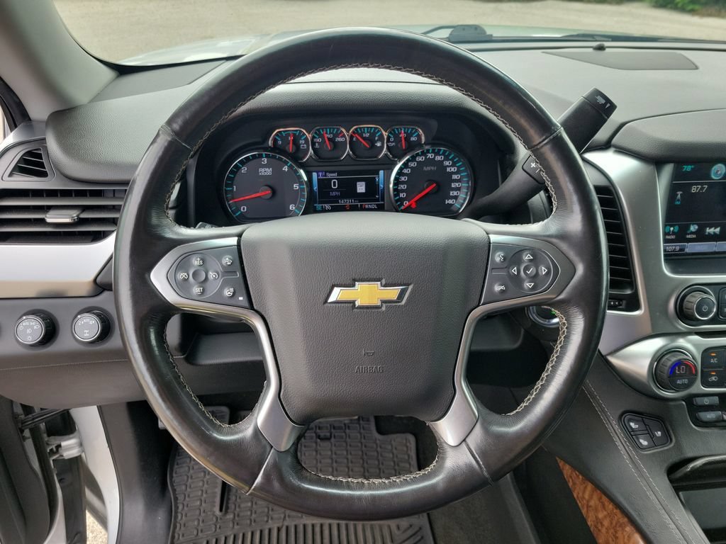 Used 2018 Chevrolet Suburban Premier AWD/4WD image 25