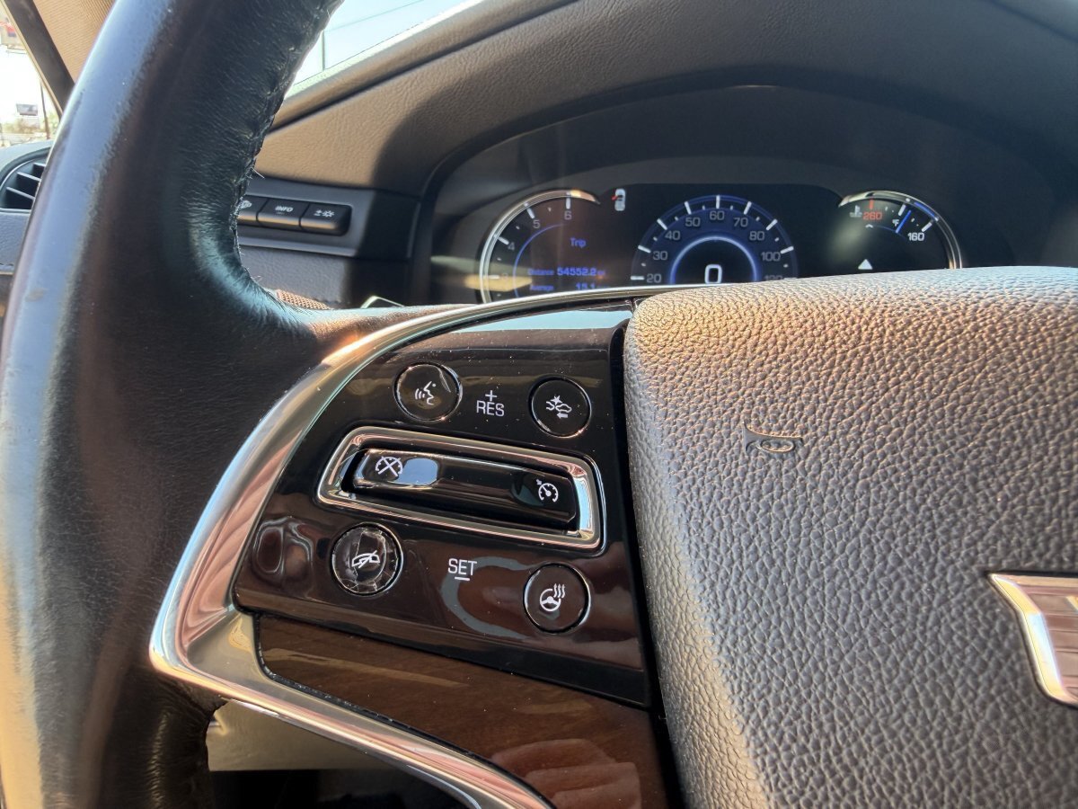 Used 2019 Cadillac Escalade Premium Luxury AWD/4WD image 38