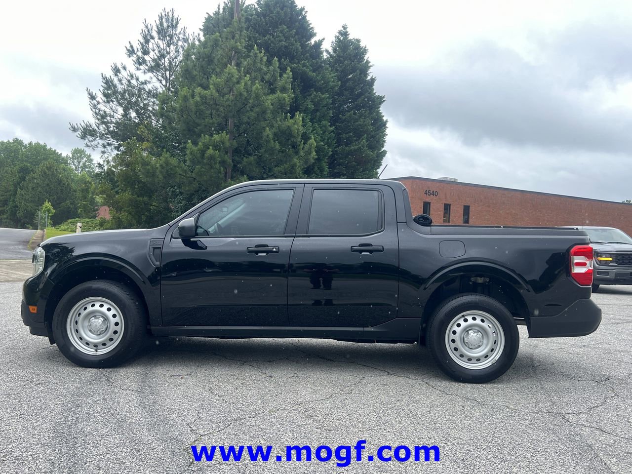 Certified 2024 Ford Maverick XL FWD image 22