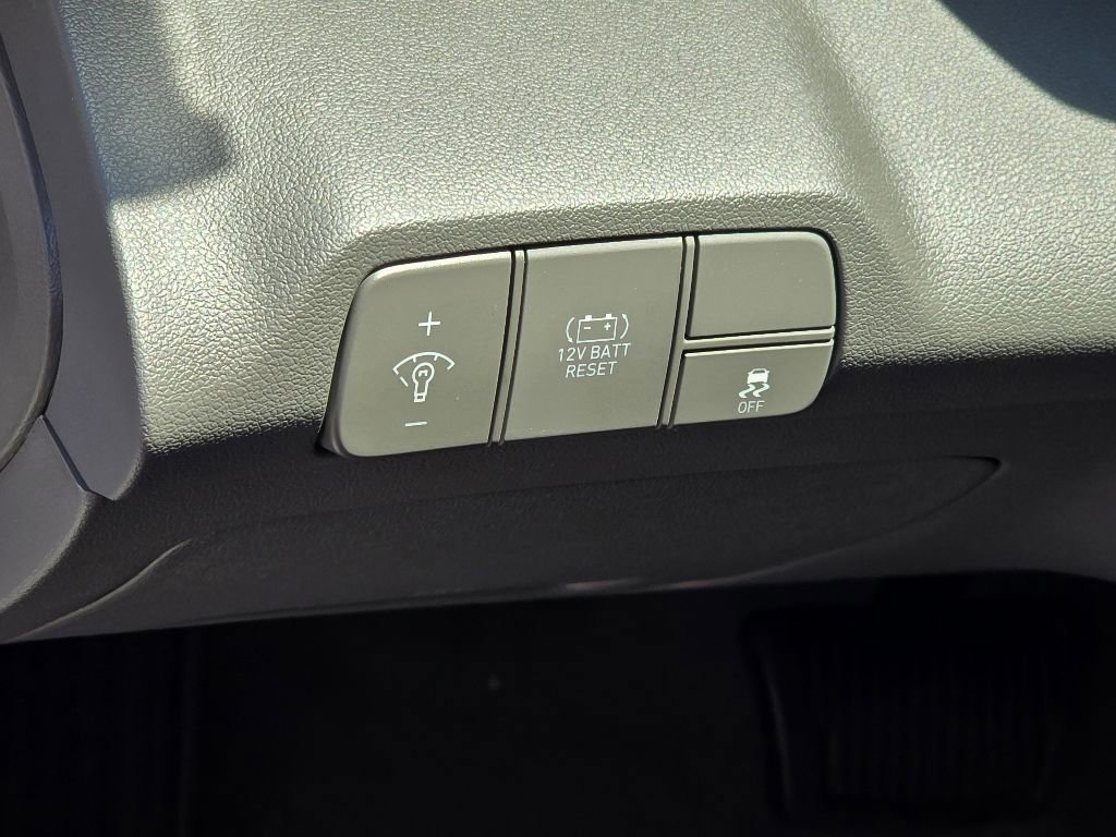 New 2025 Hyundai Elantra Blue image 7