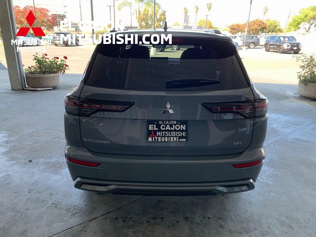 New 2025 Mitsubishi Outlander SEL image 4