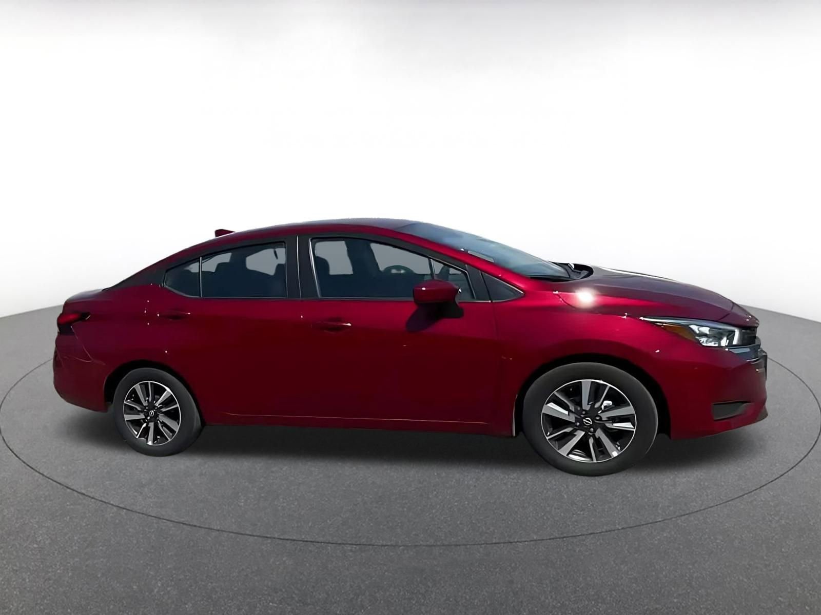 Used 2025 Nissan Versa SV image 15