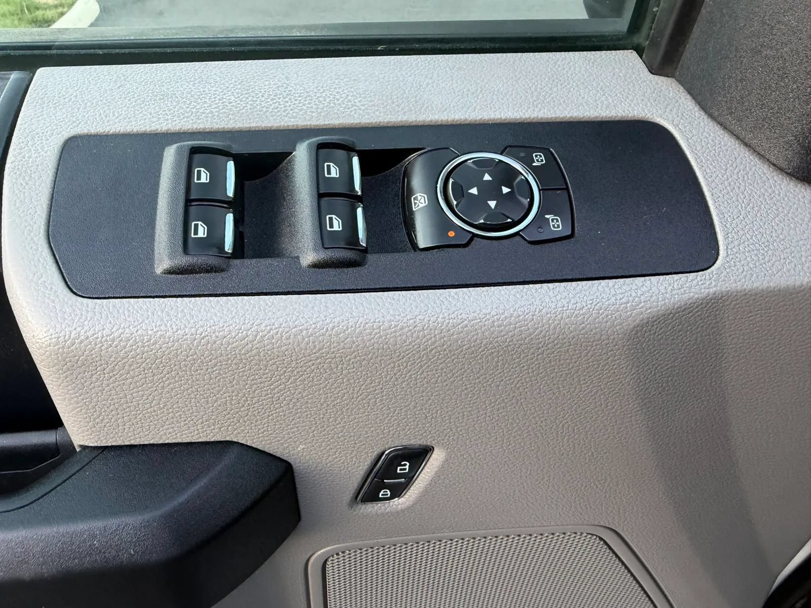 Used 2019 Ford F350 XL w/ STX Appearance Package AWD/4WD image 13