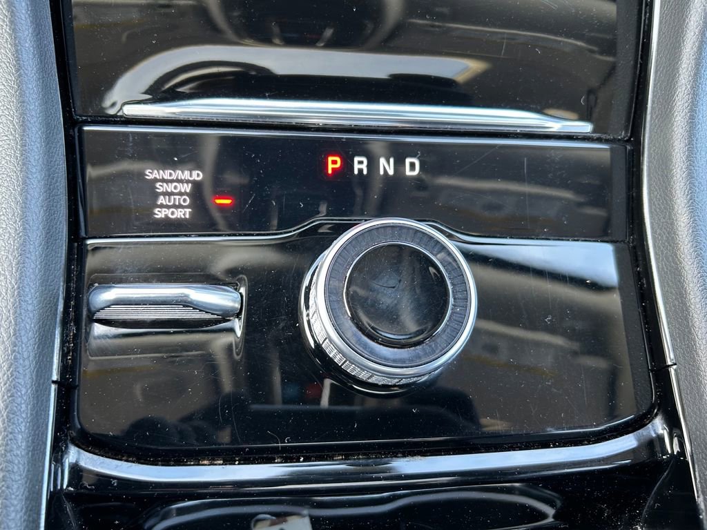 Used 2023 Jeep Grand Cherokee L Limited w/ Luxury Tech Group II image 16