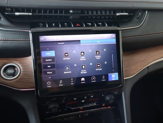 Used 2021 Jeep Grand Cherokee L Summit w/ Luxury Tech Group V image 32