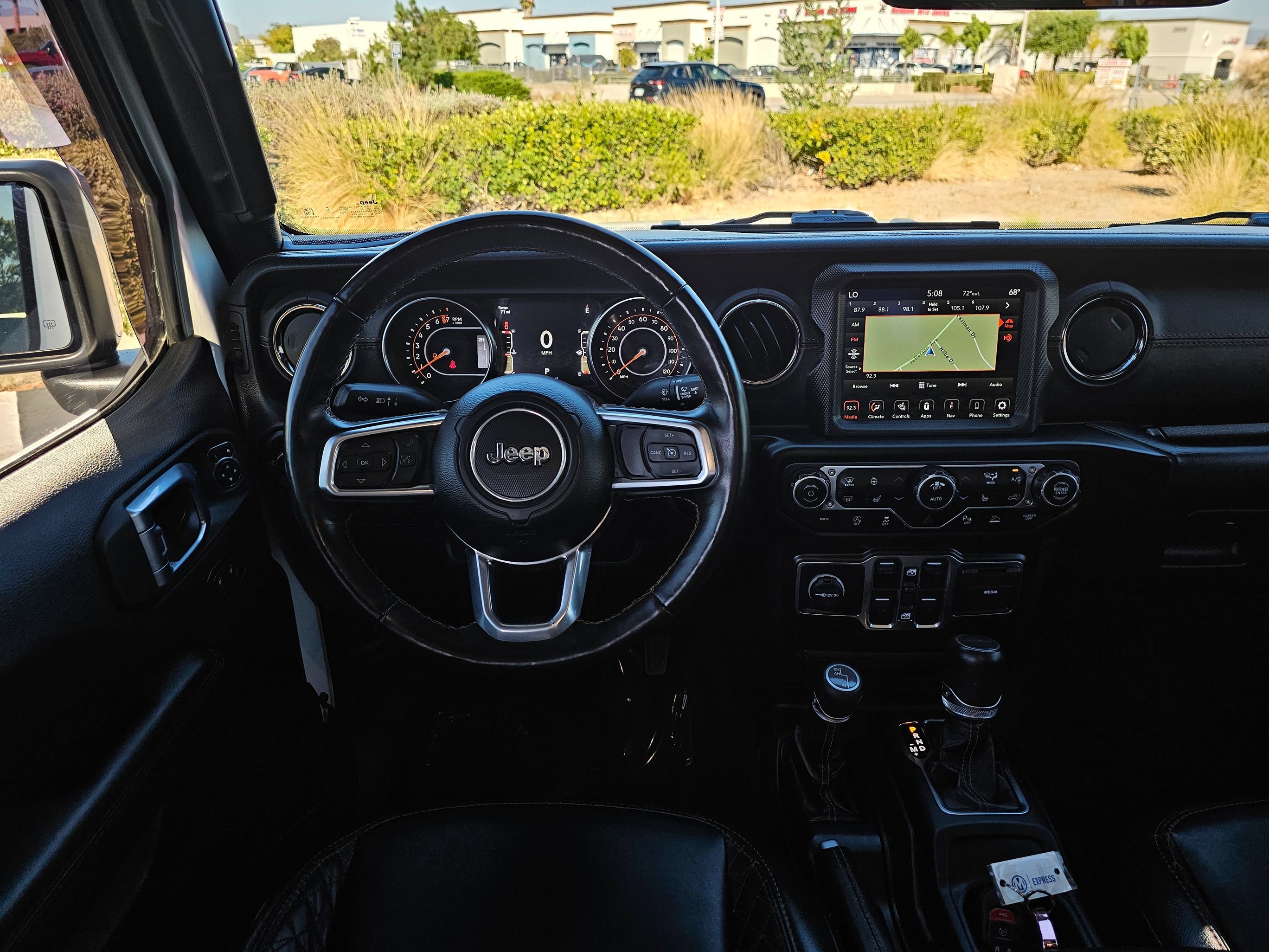 Used 2022 Jeep Gladiator Overland AWD/4WD image 28
