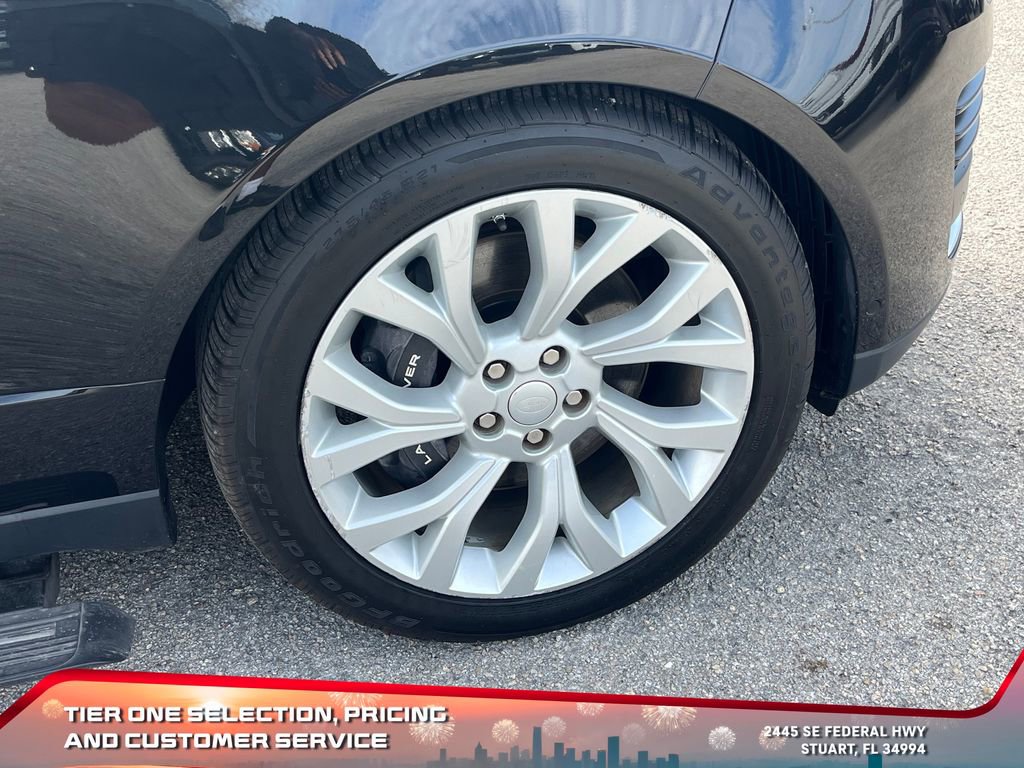 Used 2020 Land Rover Range Rover HSE image 21